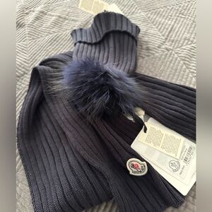 Moncler Scarf and hat